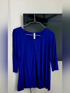 Emerald Cobalt Blue Crewneck Top